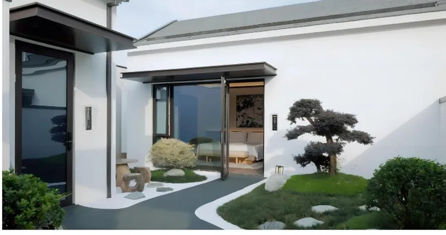 75 Series Out-Swing Door